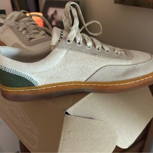 Everlane Women's Cream and Green Sneakers